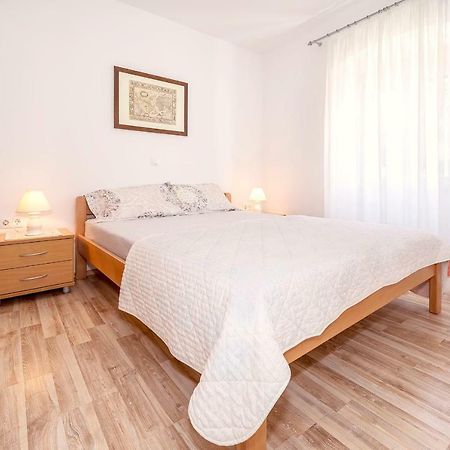 Apartments Dumica Malinska Εξωτερικό φωτογραφία