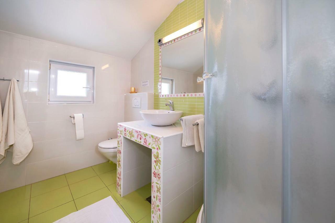 Apartments Dumica Malinska Εξωτερικό φωτογραφία